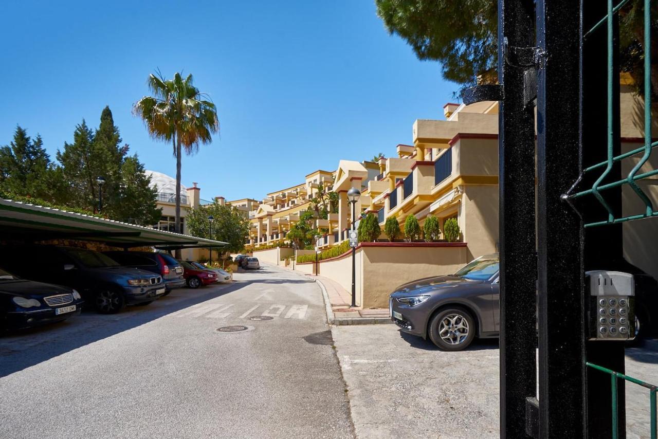 Oleholidays 325 Romana Playa Vistas Al Mar Marbella Bagian luar foto